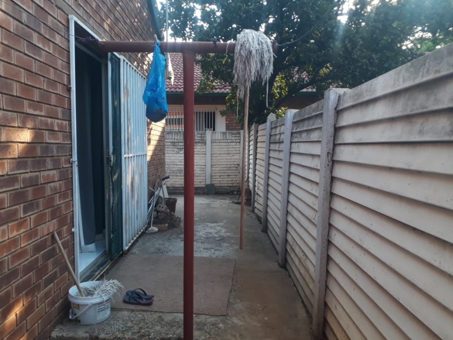 2 Bedroom Property for Sale in Rustenburg Central North West